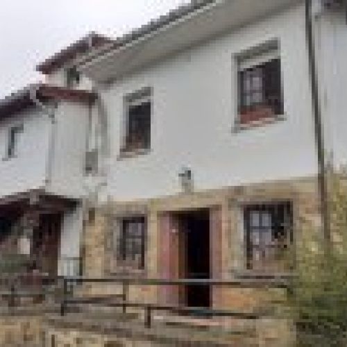 Casa de piedra reformada en VILLAVICIOSA  (CAS