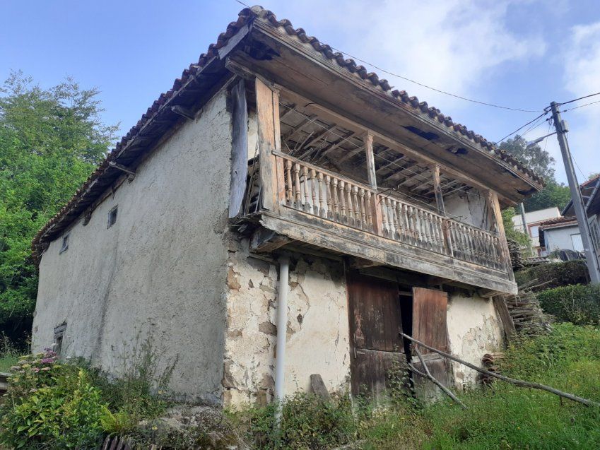 Casa de piedra para rehabilitar independiente en VILLAVICIOSA  (REAB
