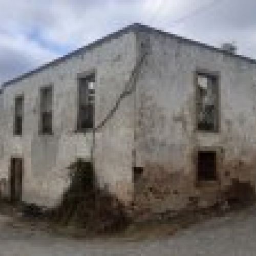 Casona de piedra para rehabilitar en Amandi   VILLAVICIOSA  (REAB