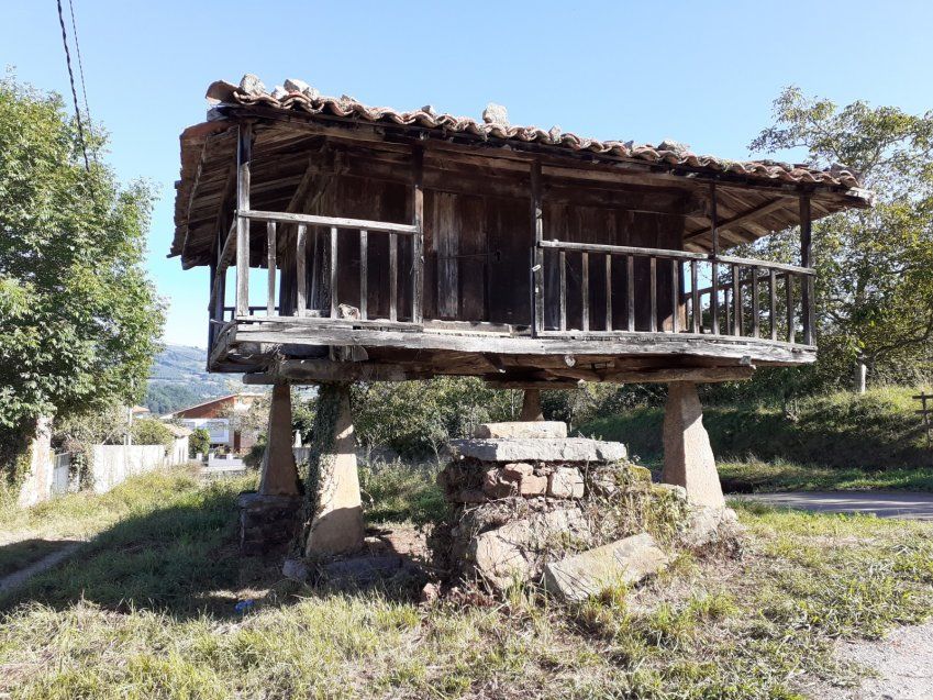 Hórreo con terreno en Amandi   VILLAVICIOSA  (REAB