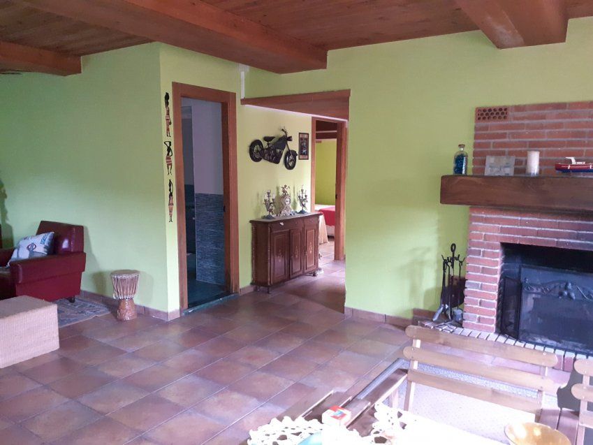Casa 2 plantas a 2kms
