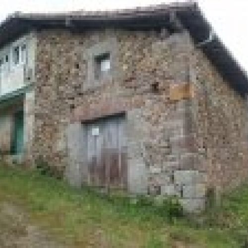 Finca Edificable y Llagar de piedra en VILLAVICIOSA  (FIN