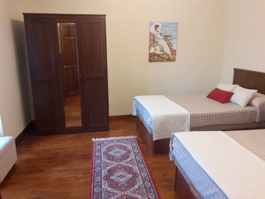 Casa de piedra reformada en Oles   VILLAVICIOSA  (ALQ