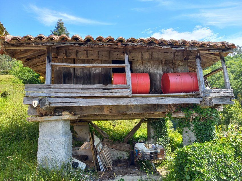 Casa de piedra independiente para reformar en CABRANES  (REAB