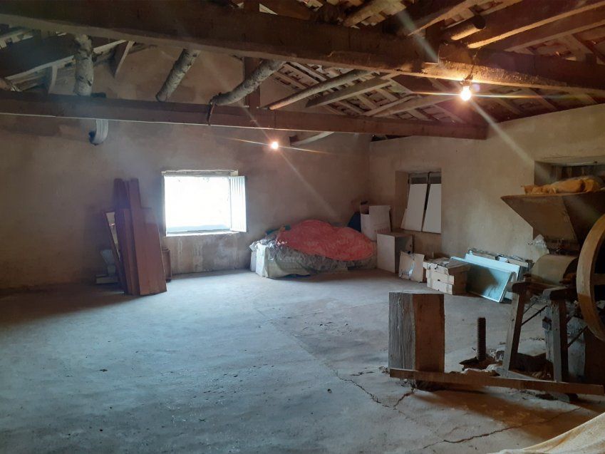 Llagar de piedra para rehabilitar como vivienda en la zona de El Puntal   Villaviciosa (REAB