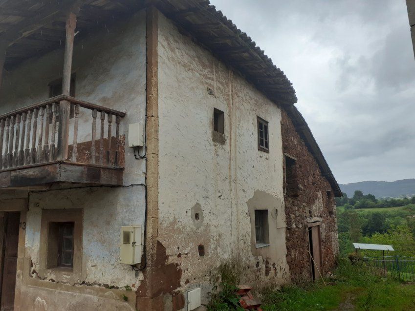 Casa de piedra para rehabilitar en VILLAVICIOSA  (REAB
