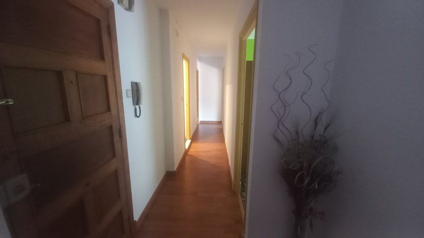 Piso de 4 dormitorios en Villaviciosa  (PIS