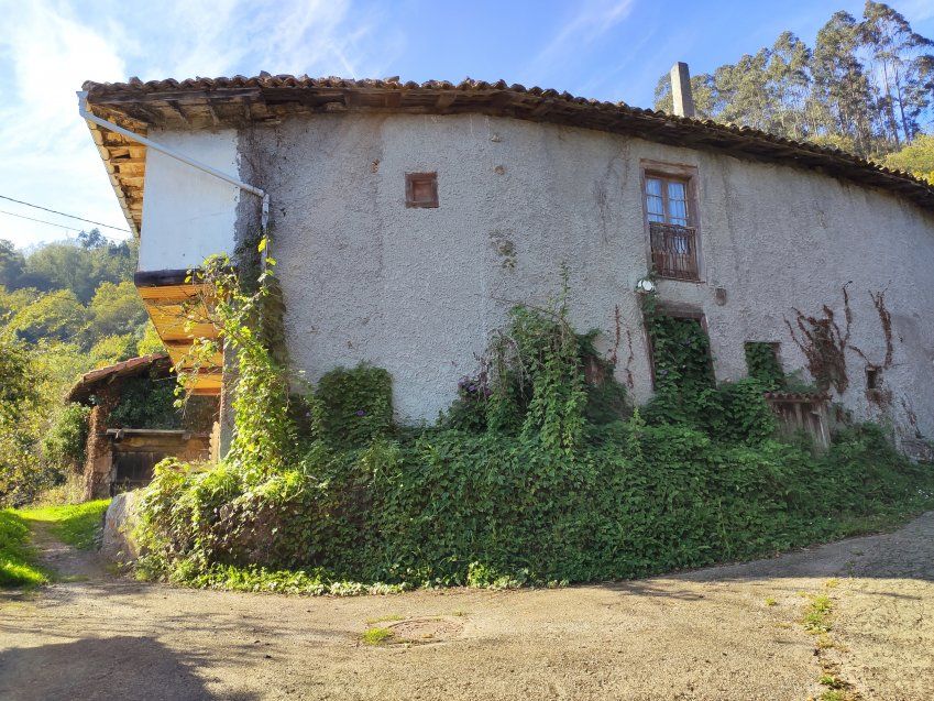 Casa de piedra para rehabilitar en VILLAVICIOSA (REAB