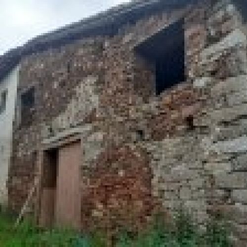 Casa de piedra para rehabilitar en VILLAVICIOSA  (REAB.0142)
