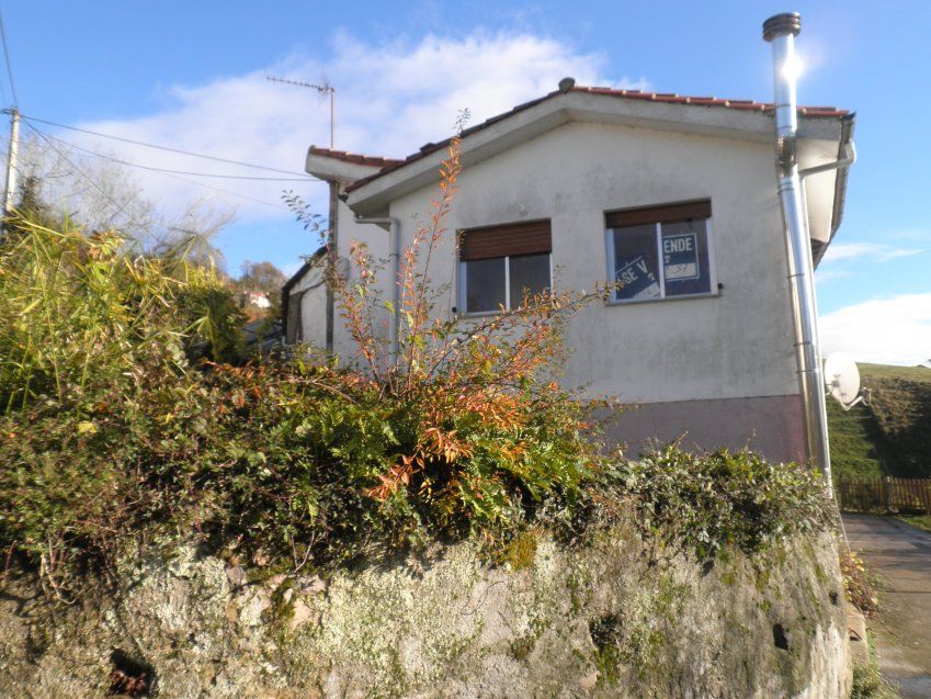 Casa de piedra en Santa Eulalia de CABRANES  (cas