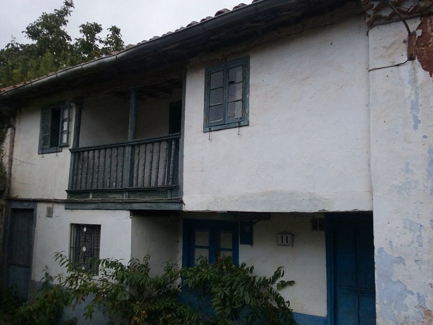 Casa de piedra independiente para rehabilitar en Villaviciosa  (REAB