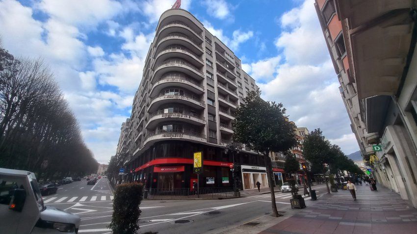 Piso 4 dormitorios en el Centro de OVIEDO  (PIS