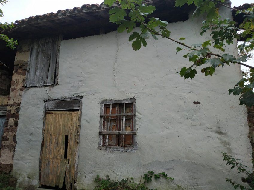 Cuadra y Tenada de piedra en CABRANES  (REAB