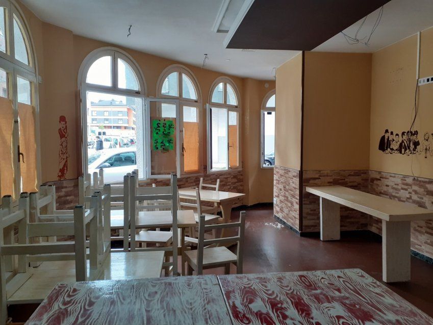 Local comercial instalado en POLA DE SIERO  (LOC