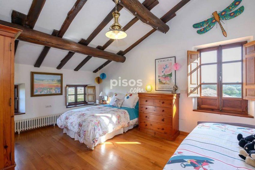 Casona de piedra rehabilitada en Argüero   VILLAVICIOSA  (CAS