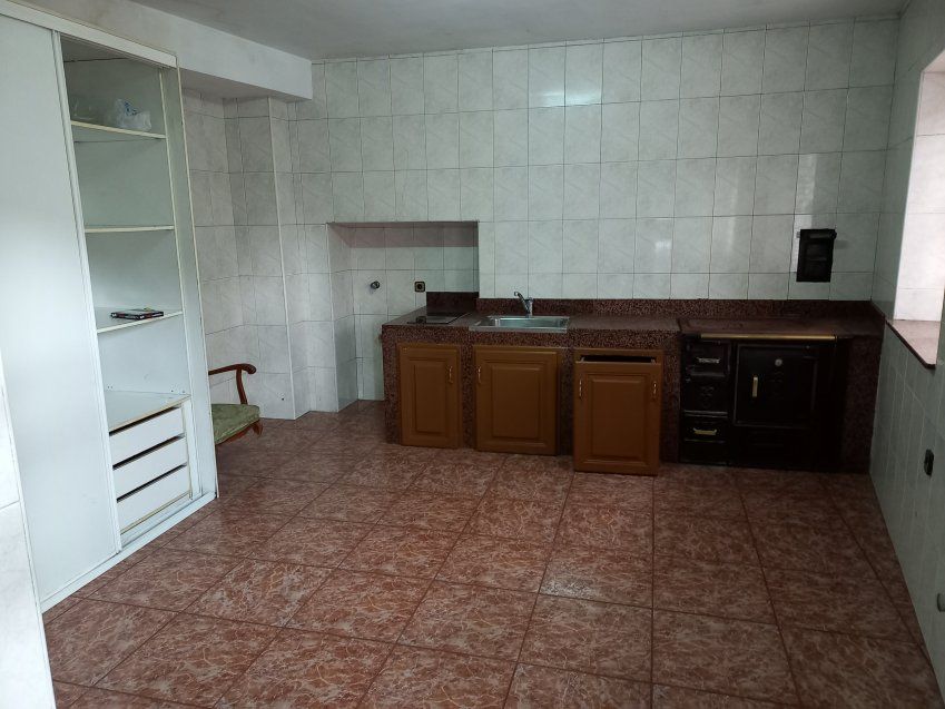 Casa de piedra en Torazo   CABRANES  (CAS