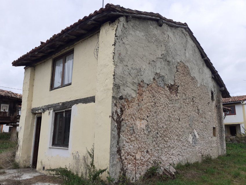 Casa de piedra independiente para rehabilitar en VILLAVICIOSA  (REAB.0146)