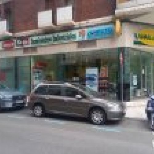 Local comercial céntrico con Almacén y Oficinas en GIJÓN  (LOC
