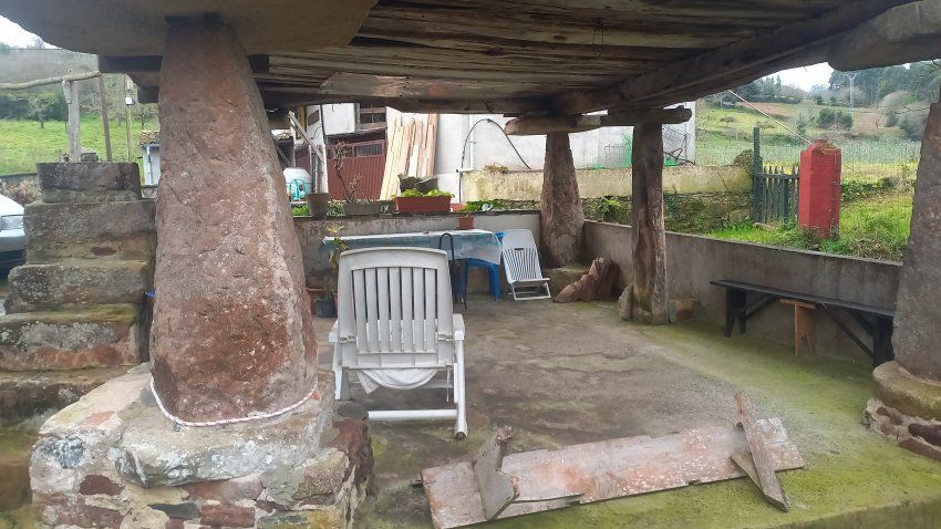Casa de piedra para reformar en Priesca   VILLAVICIOSA  (REA.0181)