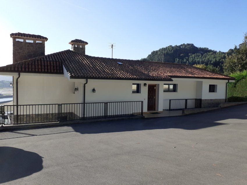 Casa independiente entre El Puntal y Tazones - VILLAVICIOSA (CAS.0249)
