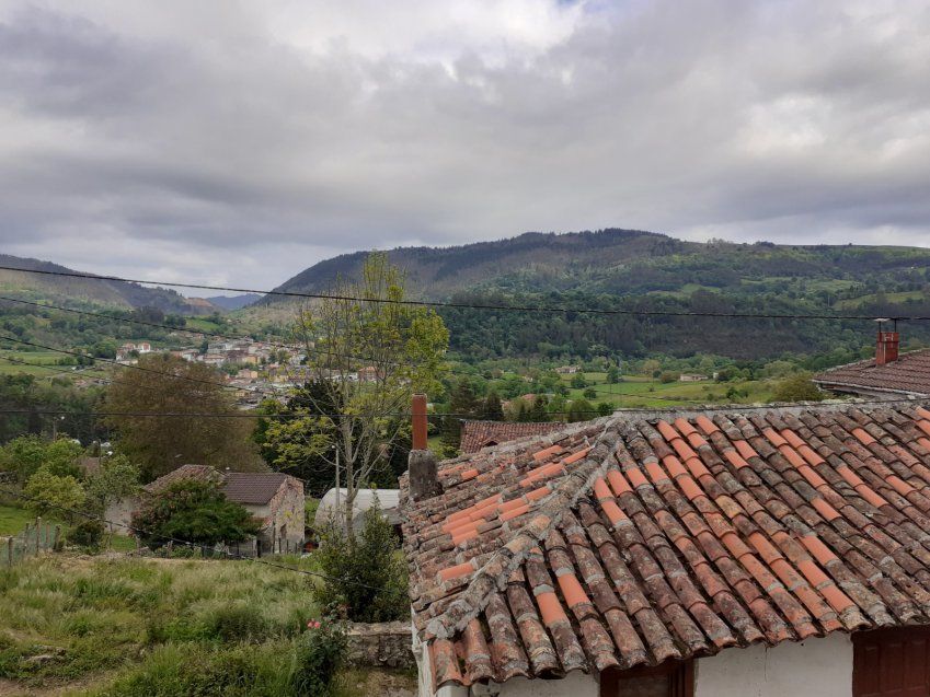 Casa de piedra para rehabilitar en PILOÑA  (REAB