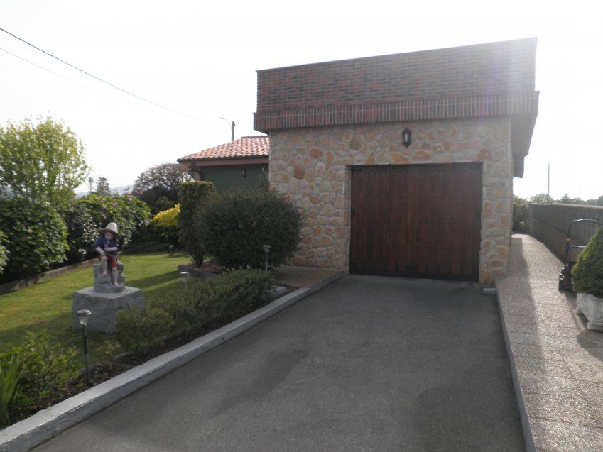 Casa independiente en Oles (Villaviciosa)  (CAS.0156)