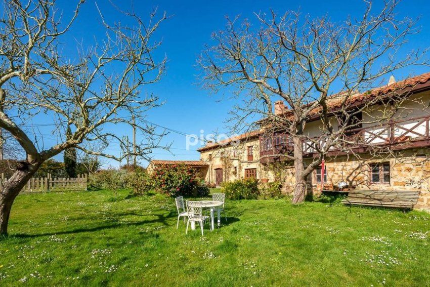 Casona de piedra rehabilitada en Argüero   VILLAVICIOSA  (CAS