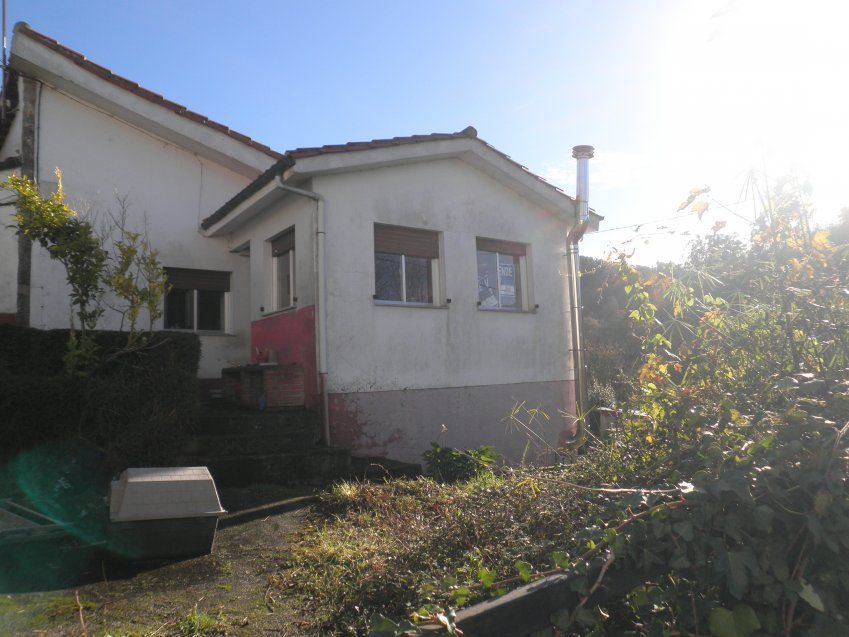 Casa de piedra en Santa Eulalia de CABRANES  (cas
