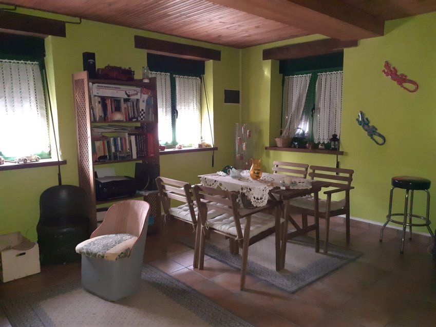 Casa 2 plantas a 2kms