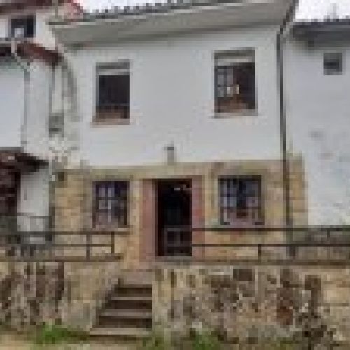 Casa de piedra reformada en VILLAVICIOSA  (CAS