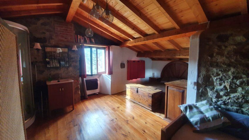 Casa de piedra rehabilitada independiente en VILLAVICIOSA (CAS