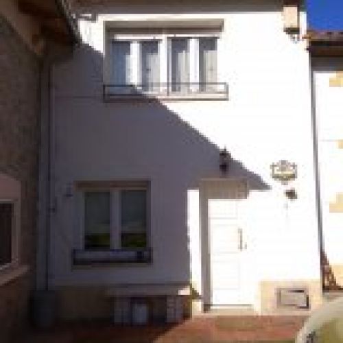 Casa de 2 dormitorios en VILLAVICIOSA  (CAS