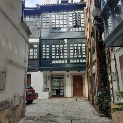 Casa de piedra reformada en el casco histórico de VILLAVICIOSA  (CAS