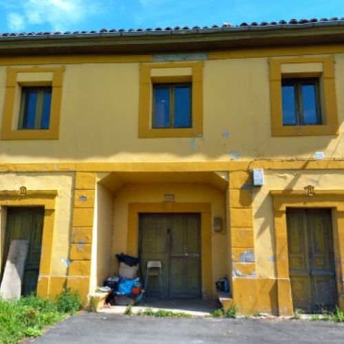 Casa de piedra independiente para reformar en CABRANES  (REAB