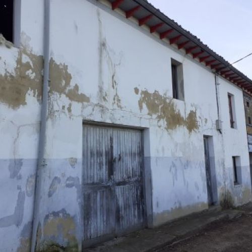 Casa de piedra independiente para reformar en VILLAVICIOSA  (REAB
