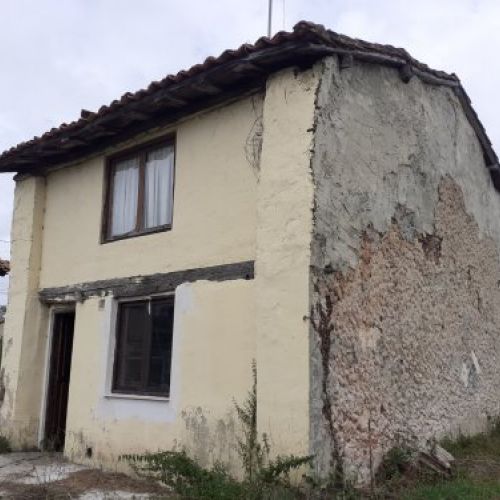 Casa de piedra independiente para rehabilitar en VILLAVICIOSA  (REAB