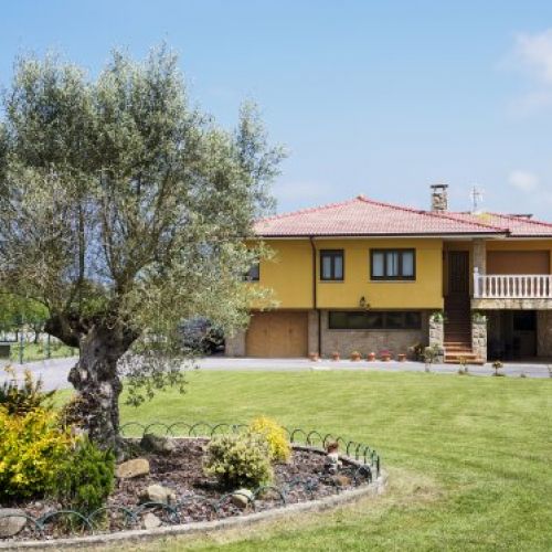 Chalet independiente en Quintes  (VILLAVICIOSA)  (ALQ